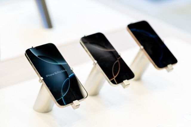 Apple iPhone 16 Series